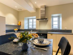 Apartment Zenaïde by Interhome