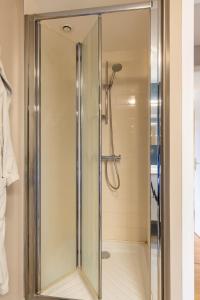 Appartements Apartment Penguilly by Interhome : photos des chambres