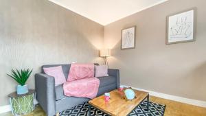 Appartements HOMEY PINKY - Proche Centre / Balcon prive / Wifi : photos des chambres