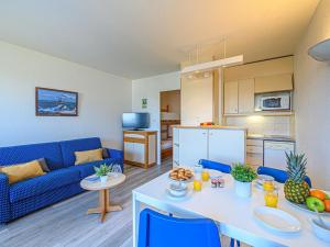 Studio Résidence Bleue Océane by Interhome