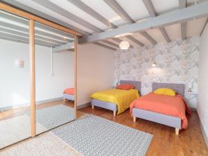 Maisons de vacances Holiday Home Gite La Truffiere Saintongeaise by Interhome : photos des chambres