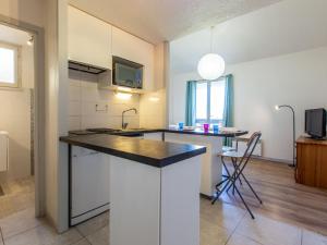 Apartment Les Bourdaines by Interhome