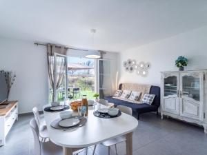 Maisons de vacances Holiday Home Domaine des fees by Interhome : photos des chambres