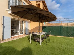 Maisons de vacances Holiday Home Domaine des fees by Interhome : photos des chambres