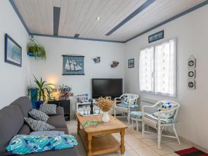 Maisons de vacances Holiday Home La Glycine by Interhome : photos des chambres