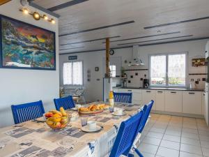 Maisons de vacances Holiday Home La Glycine by Interhome : photos des chambres
