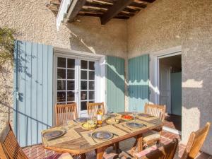 Maisons de vacances Holiday Home Le Mas de la Poterie by Interhome : photos des chambres