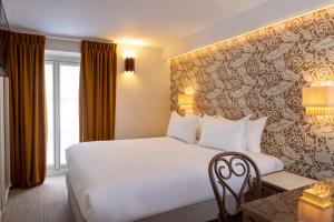 Hotels Hotel Michelet Odeon : Suite Familiale