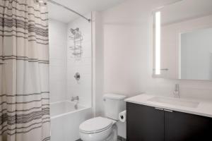 South Lake 2br w wd roof nr Lake SEA-501