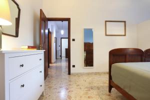 GuestHost - Casa Vita Roomy Apartment