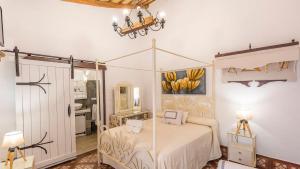 Cortijo Los Mellizos Penaflor by Ruralidays