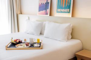 Hotels Hotel Ibaia - Piscine & Spa : Chambre Double avec Balcon