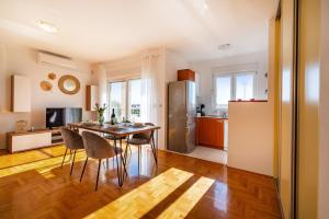 Apartment Višnjik - self check-in, free garage