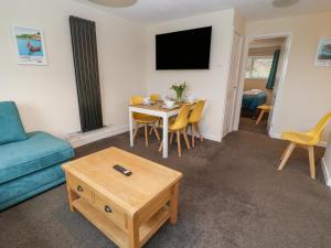 Wrens Nest Manorcombe