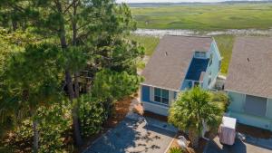 Renovated 2 Br Sleeps 5 with Free Guest Passes - 4hvězdičkové hotely ve městě Fripp Island