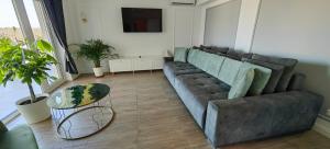 Luxury apartment private parking self check-in54