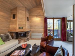 Duplex 5 pers à Méribel avec Piscine et Cheminée - FR-1-566-35