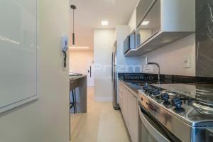 302 Bl 01 - WaldGarten Bombinhas - 50 m do Mar e Frente Avenida - Condomínio de Alto Padrão - Piscina - Academia - Salão de jogos