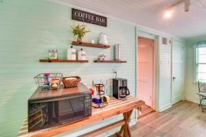 Vintage Corpus Christi Home - 2 Blocks From Beach!