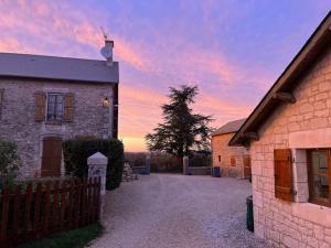 Maisons de vacances Beautifully renovated Farmhouse with private pool : photos des chambres