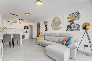 Modern new apartment Las Terrazas de Costa Adeje. Heated pool, big terrace and private parking