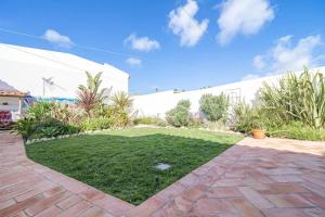 Peaceful, spacious & stylish, a real home!