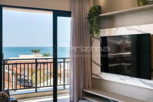 301 Bl 01 - WaldGarten Bombinhas - 50 m do Mar e Frente Avenida - Condomínio de Alto Padrão - Piscina - Academia - Salão de jogos