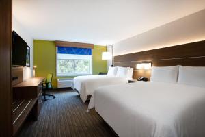 Holiday Inn Express & Suites - Deland South by IHG