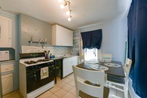 Wildwood Apartment Less Than Half Mi to Boardwalk!