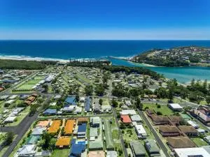 Whispering Pines Unit 3, 7 Waratah Lane Evans Head - Evans Head