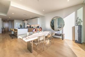 @ Marbella Lane - Luxurious 3BR Penthouse
