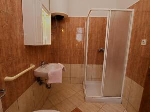 Apartments with parking space Peroj, Fazana - 20731