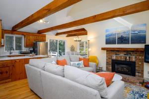 1325 Bridge Road Eastham Cape Cod - - Turtle Dreams