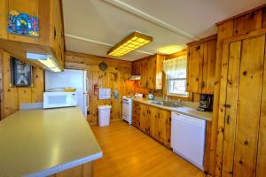 87 North Shore Boulevard East Sandwich - Cape Cod