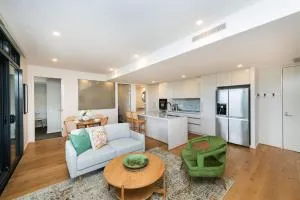 Greenwich 110 - Campbell