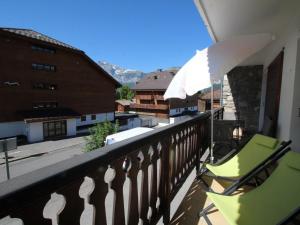 Appartements Appartement Les Carroz d'Araches, 3 pieces, 6 personnes - FR-1-572-203 : photos des chambres