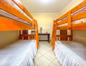 Chacara elegante com piscina e lazer em Atibaia SP