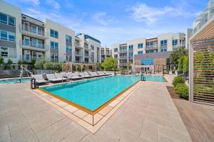 Halcyon House Apartments