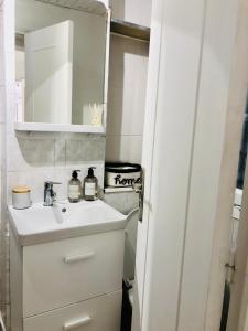 Cannes 78 rue meynadier plage, Cannes Lions Festival 3 minutes à pieds