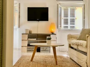 Cannes 78 rue meynadier plage, Cannes Lions Festival 3 minutes à pieds