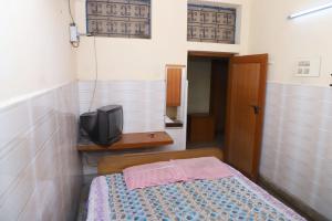 AMMAN LODGE