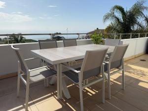 Penthouse 230m2 on the Sea