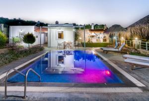 Zeuss Daughtes Villas