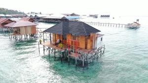Derawan Fisheries Cottage