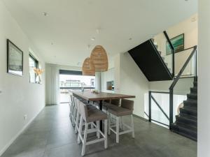 Villa with private pool on the Veerse Meer