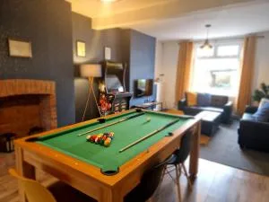 Family friendly, Modern House just 1m from Bike Park Wales - Abercanaid