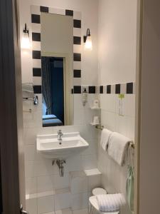 Hotels Hotel Central Bastia : photos des chambres