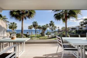 Modern frontline beach - Estepona