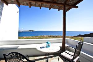 Parathyro sto Aigaio 2 - Small Suites Tinos Greece