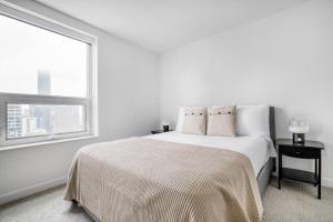 Blueground Belltown gym lounge nr waterfront SEA-231